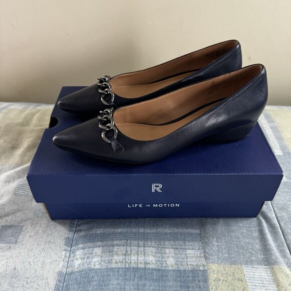 Naturalizer Becca French Navy Leather Upper Women's Flats Sz 8M - Picture 1 of 16